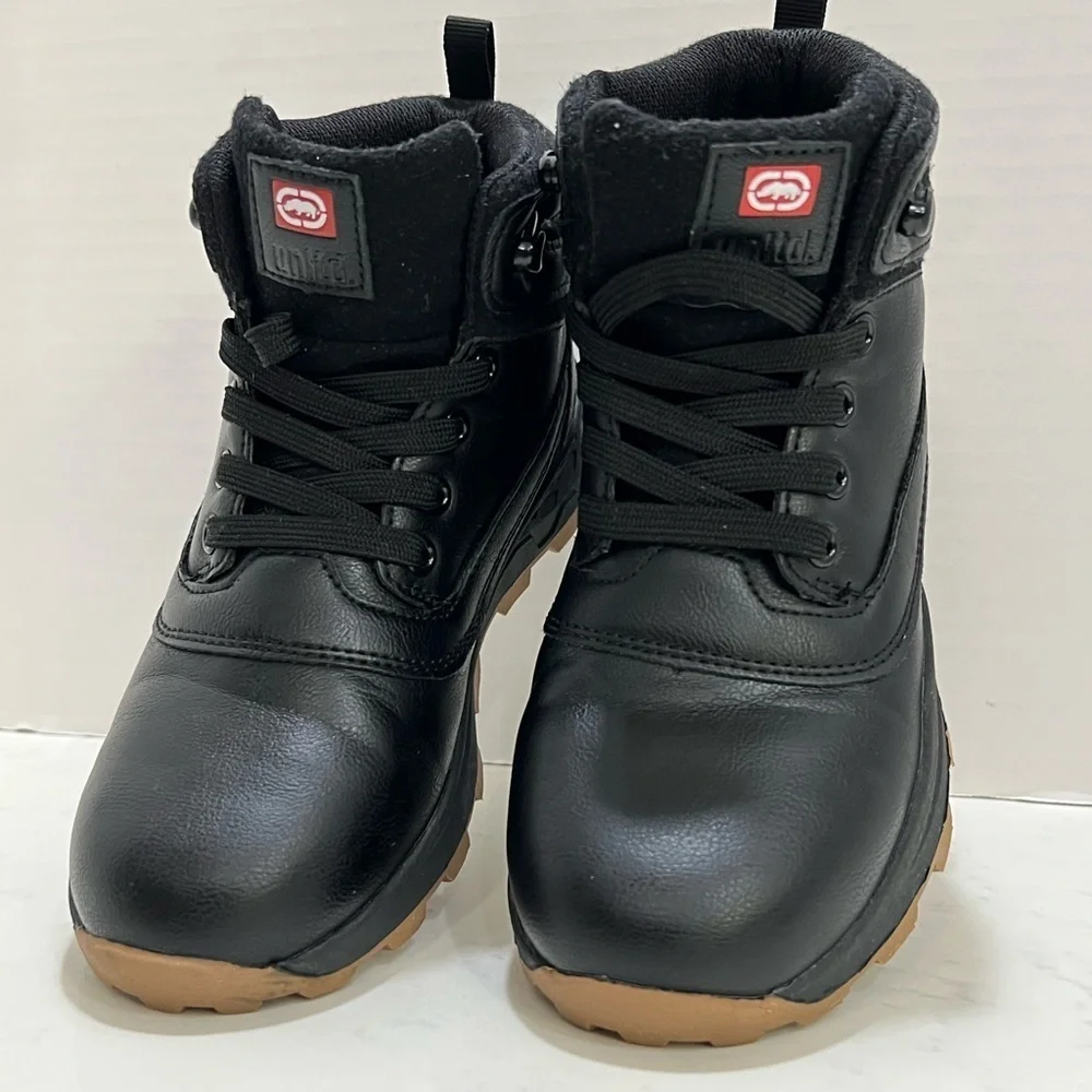 Lugz Black and Brown Boots with Modern Design